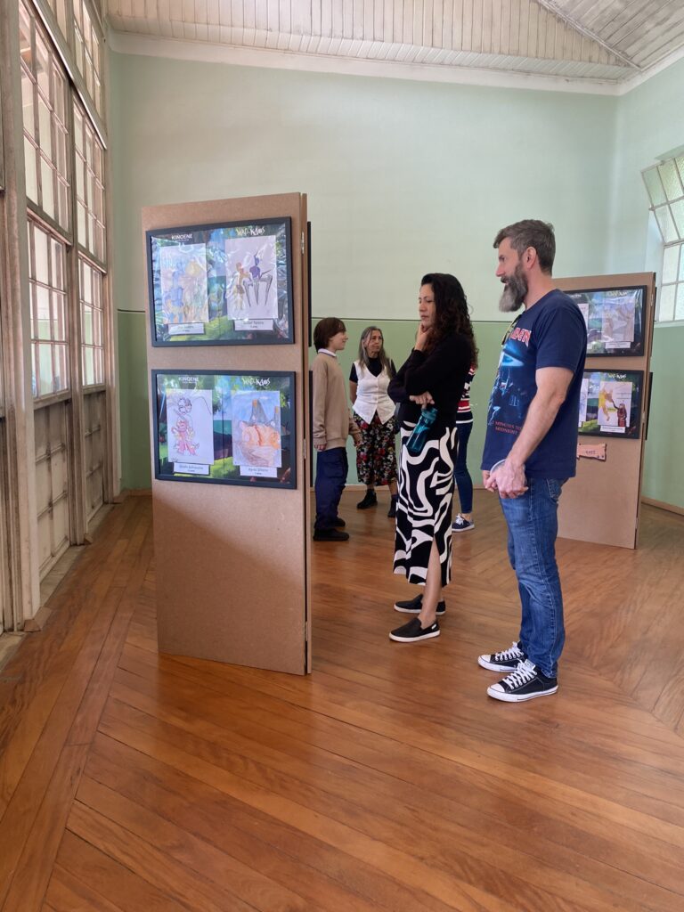 Visitantes da Exposição Kinoene Artes