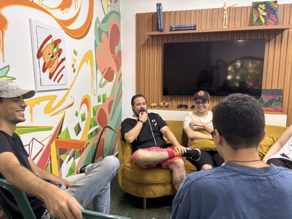 Evento do Knockout com palestra dos nossos alunos envolvidos no mercado de trabalho atráves do estúdio Tonnelada.