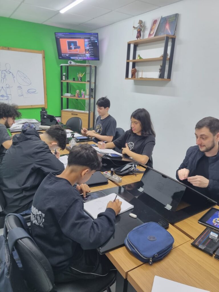 Desenho como hobby: um respiro no dia a dia - aula de tradicional de adultos com professor João